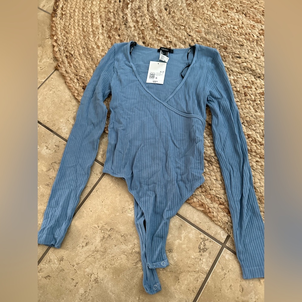 NWT LONG SLEEVE RIBBED WRAP BODYSUIT